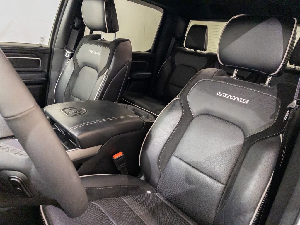 Used 2025 RAM 1500 Laramie AWD/4WD image 13