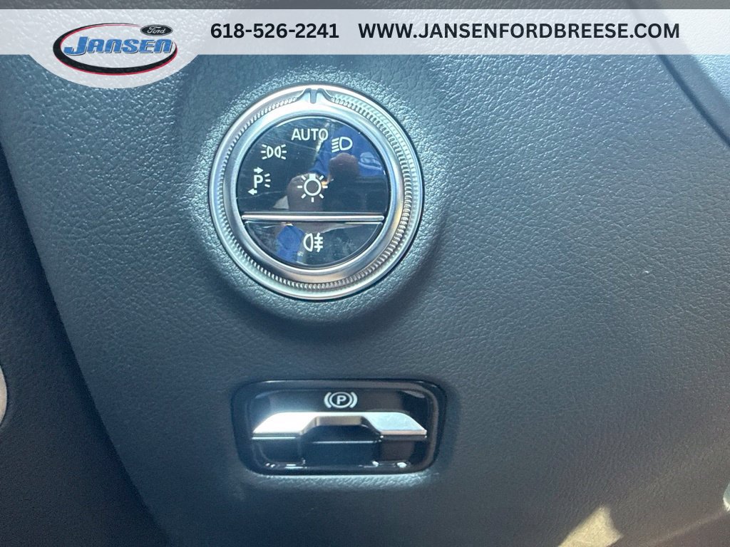 Used 2024 Mercedes-Benz C 300 4MATIC Sedan image 15