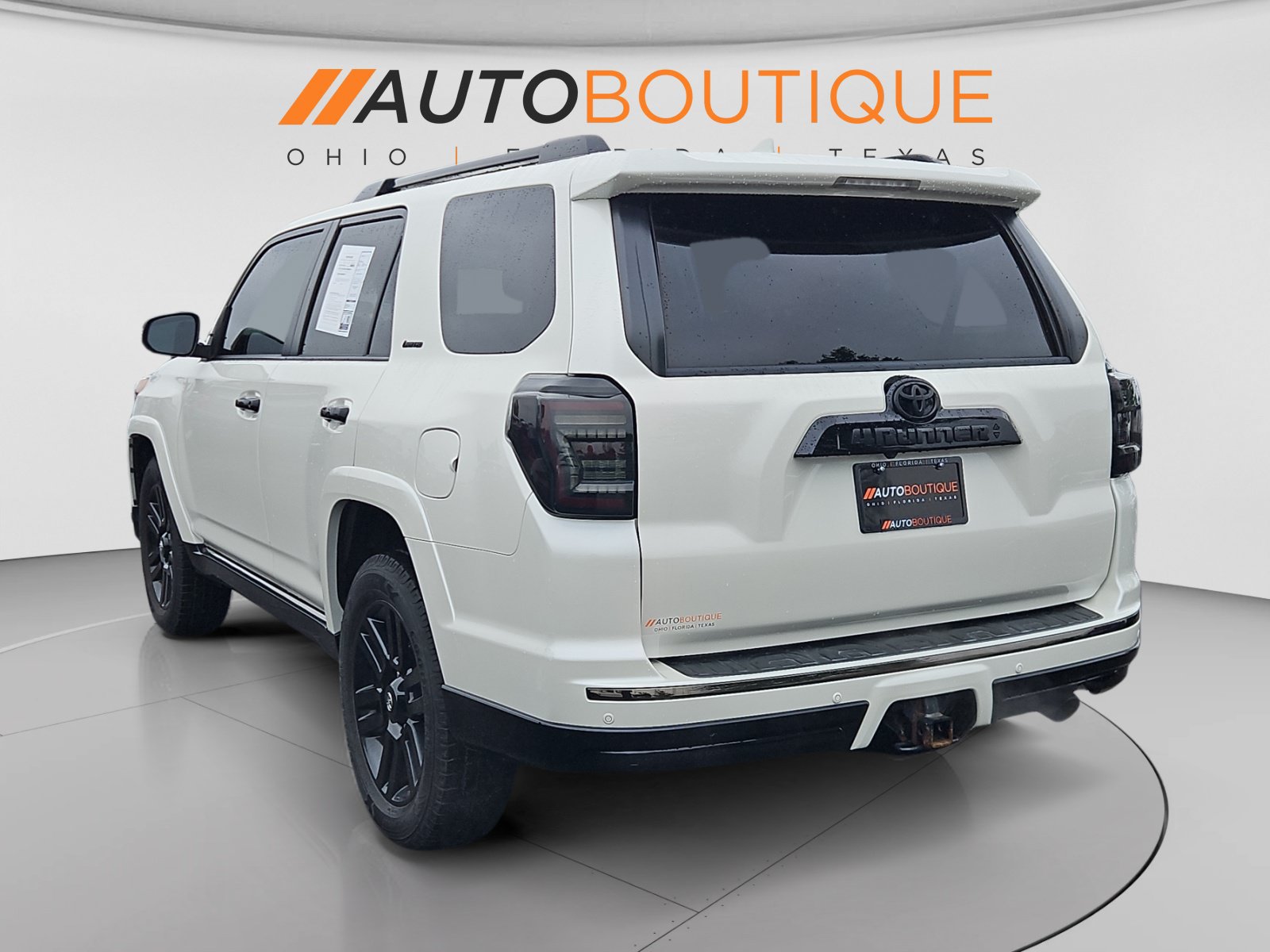 Used 2019 Toyota 4Runner Limited AWD/4WD image 3