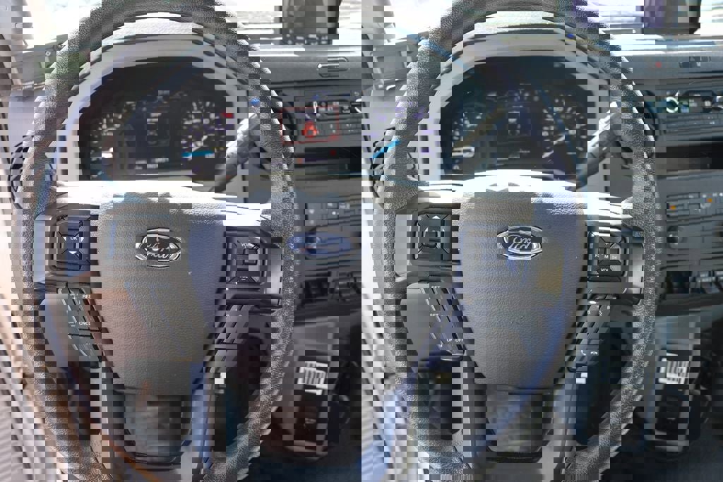 Used 2023 Ford F650 2WD Regular Cab Super Duty image 22