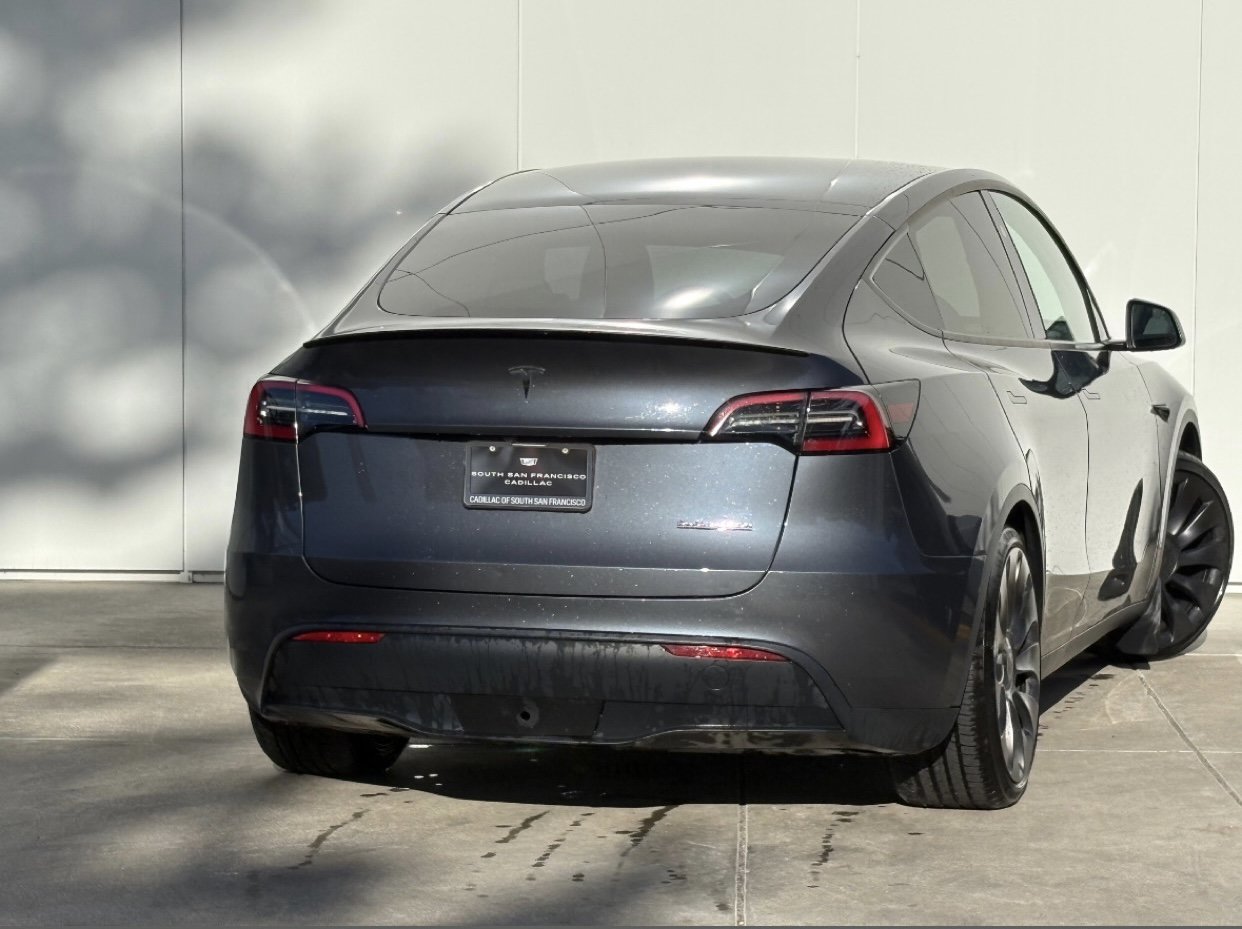 Used 2023 Tesla Model Y Performance AWD/4WD image 6