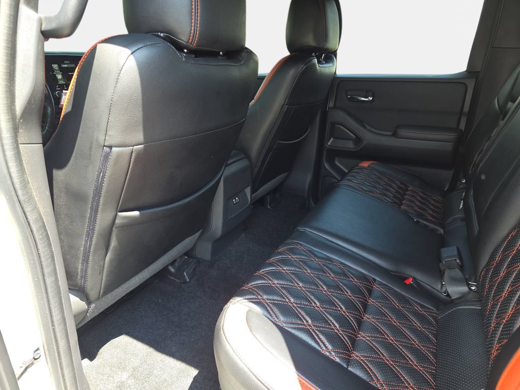 Used 2022 Nissan Frontier PRO-4X w/ Technology Package AWD/4WD image 11