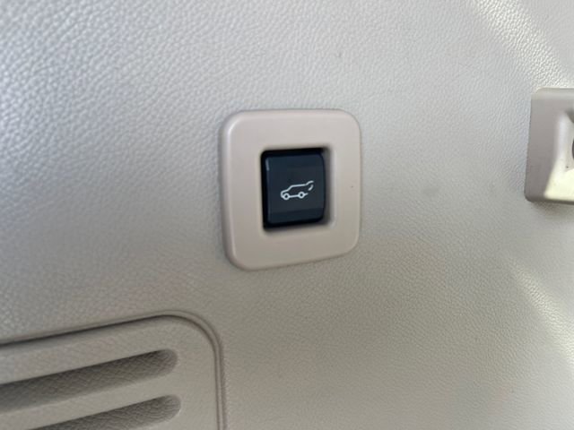 Used 2014 Lincoln Navigator L 4WD image 28