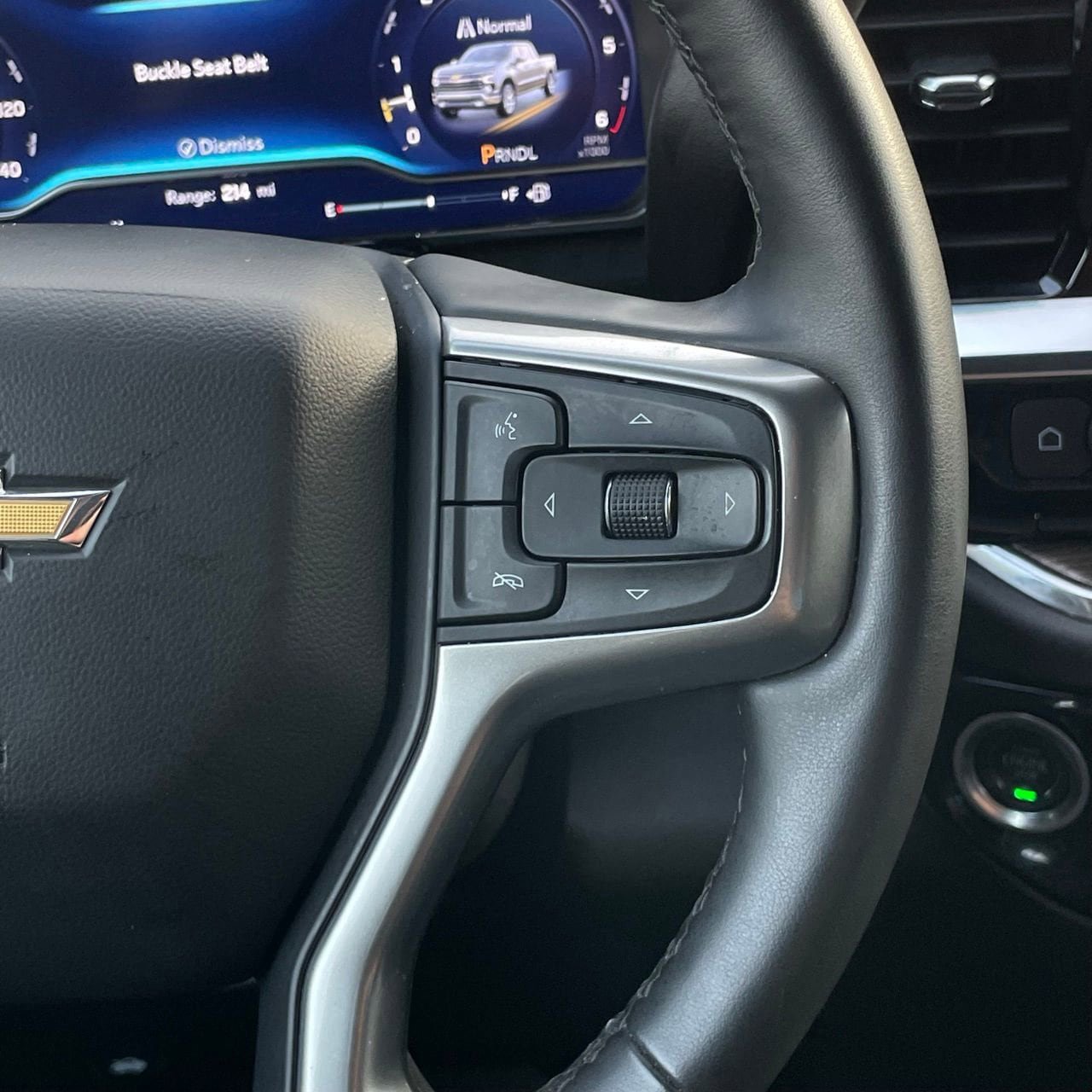 Used 2025 Chevrolet Silverado 1500 LT image 14