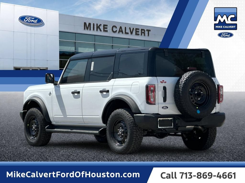 New 2026 Ford Bronco Outer Banks w/ Black Appearance Package AWD/4WD image 3