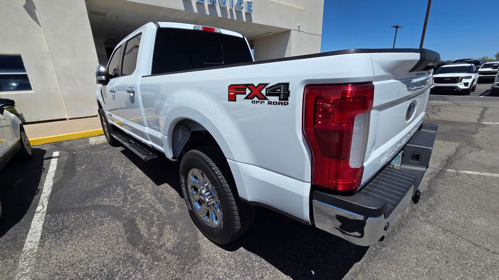 Used 2017 Ford F250 Lariat w/ Lariat Ultimate Package AWD/4WD image 4