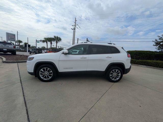 Certified 2019 Jeep Cherokee Latitude Plus w/ Comfort/Convenience Group FWD image 6