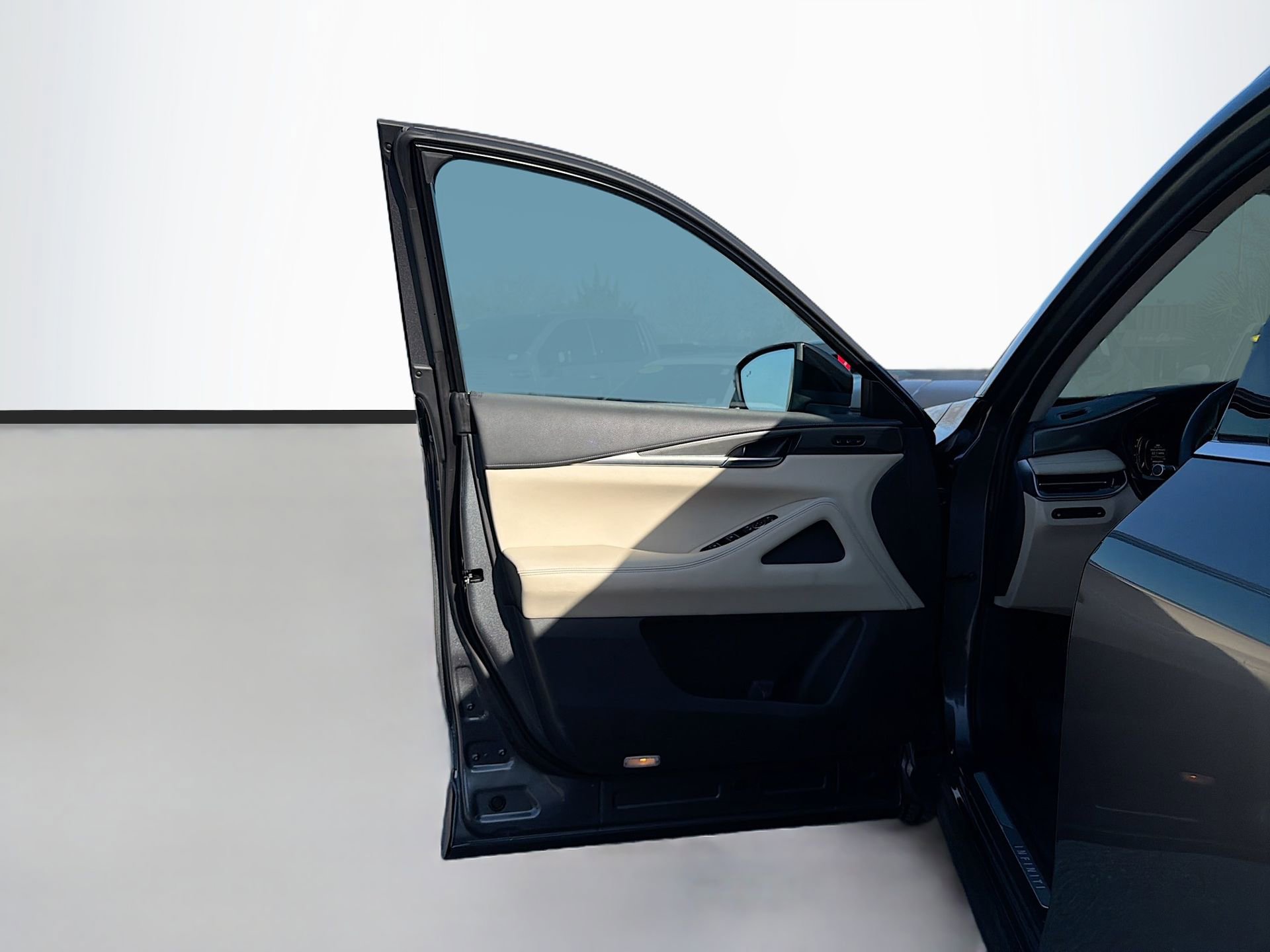 Used 2022 INFINITI QX60 Luxe w/ Cargo Package image 24