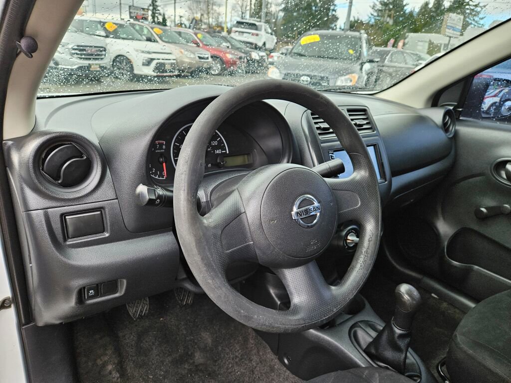 Used 2014 Nissan Versa S FWD image 13