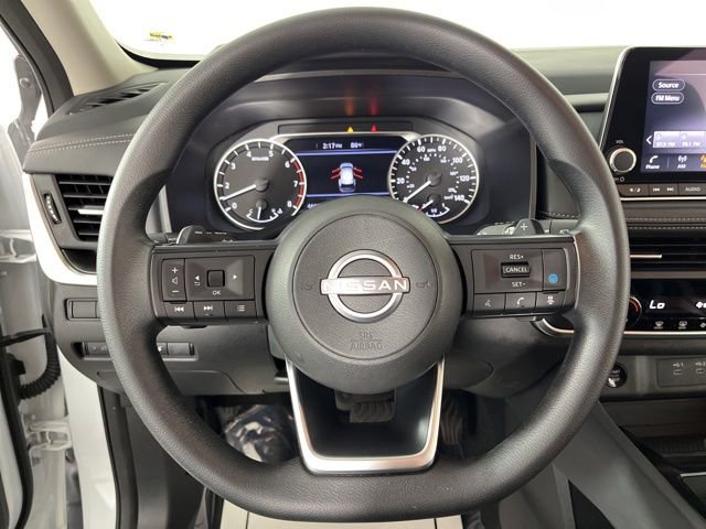Used 2024 Nissan Rogue SV FWD image 22