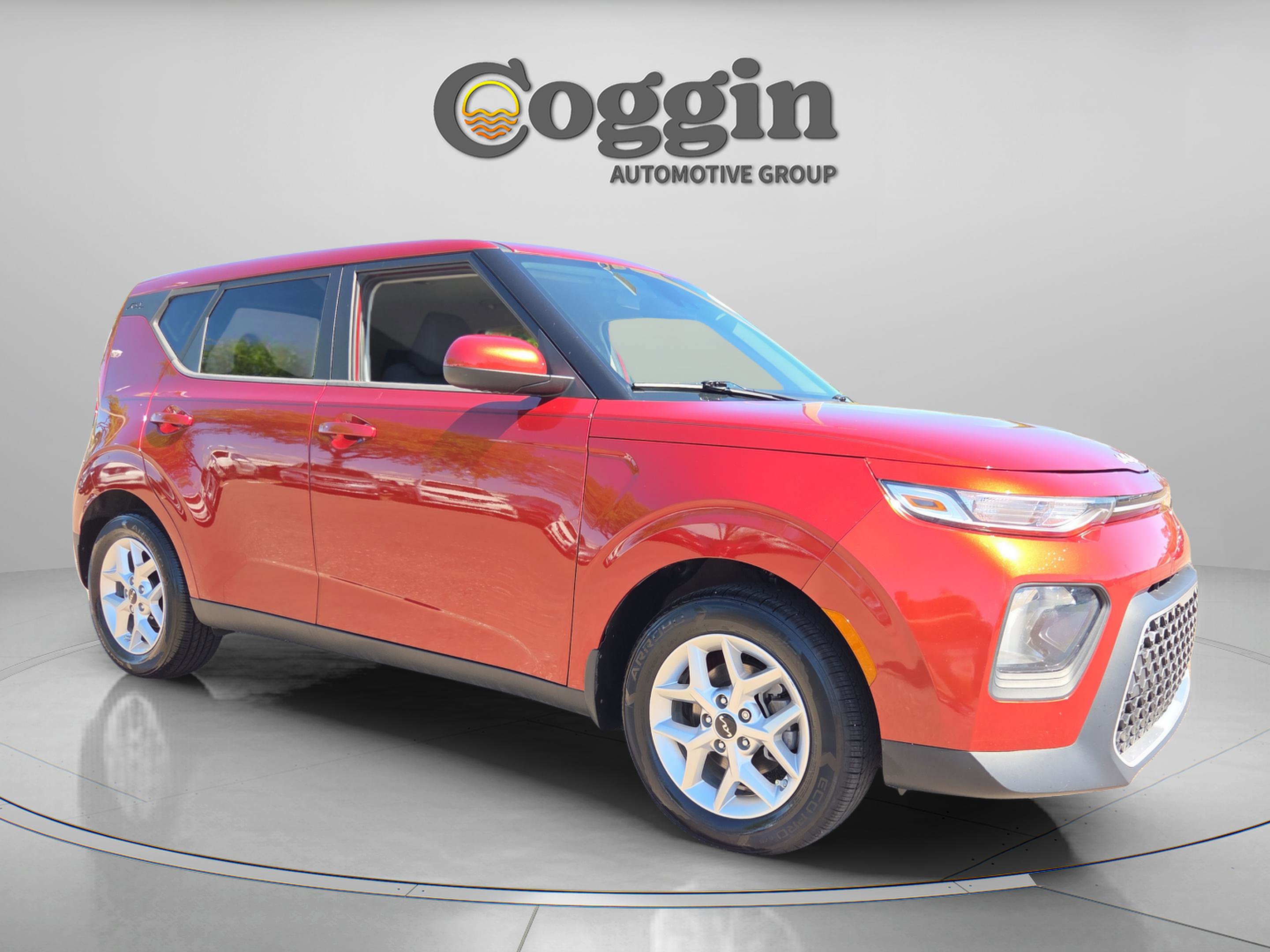 Used 2022 Kia Soul LX w/ Technology Package FWD image 6