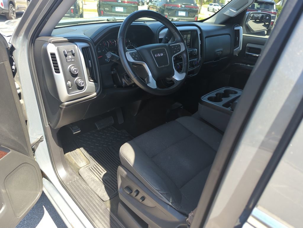 Used 2017 GMC Sierra 1500 SLE w/ SLE Value Package image 11