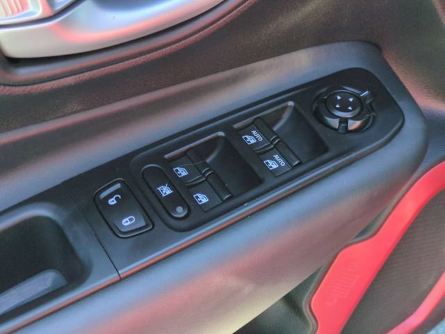 Used 2023 Jeep Renegade Trailhawk AWD/4WD image 13