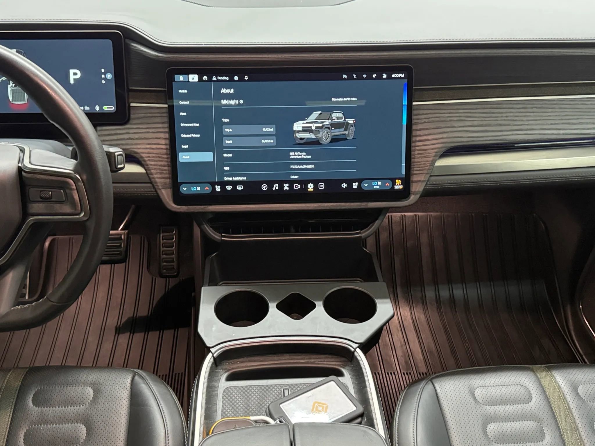 Used 2023 Rivian R1T Adventure image 25