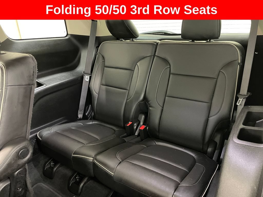 Used 2017 GMC Acadia Denali w/ Technology Package FWD image 16
