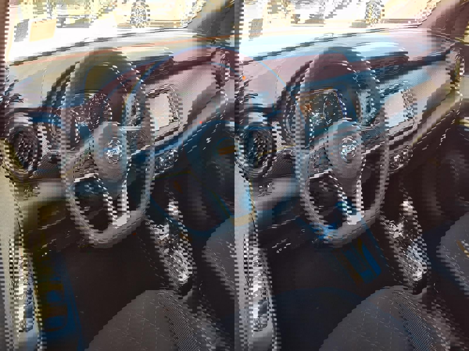 Used 2019 Nissan Kicks S image 13