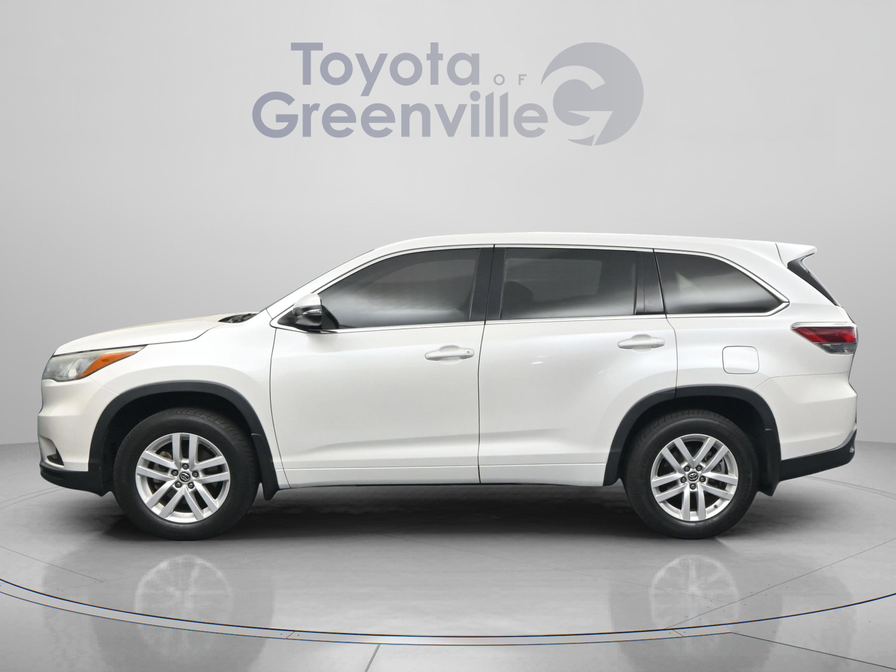 Used 2016 Toyota Highlander LE image 5