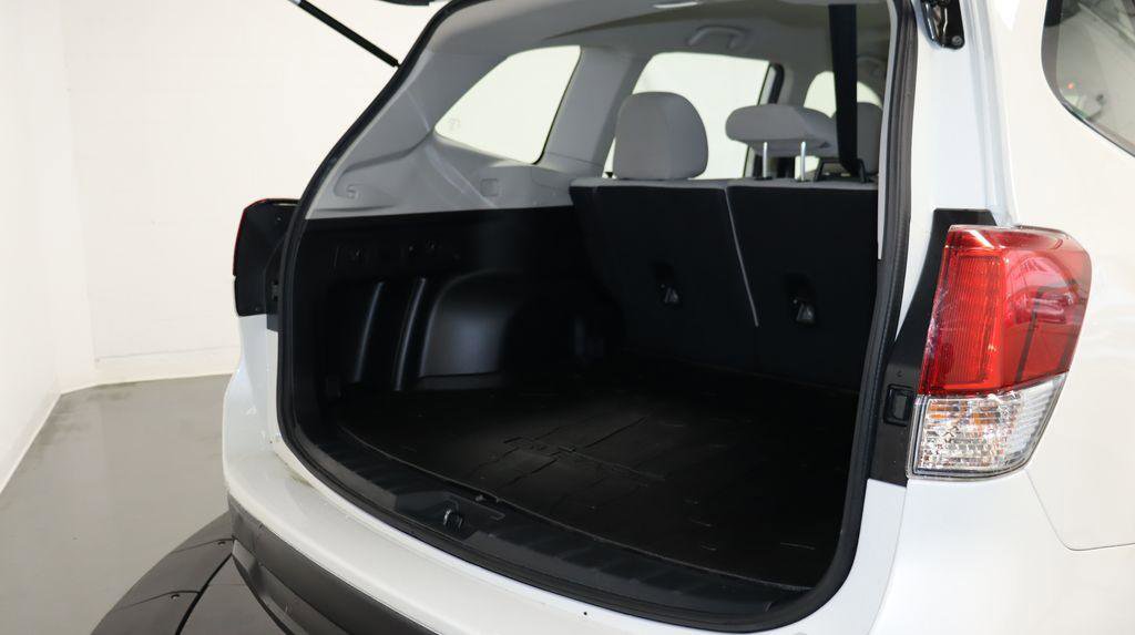 Used 2021 Subaru Forester AWD/4WD image 4