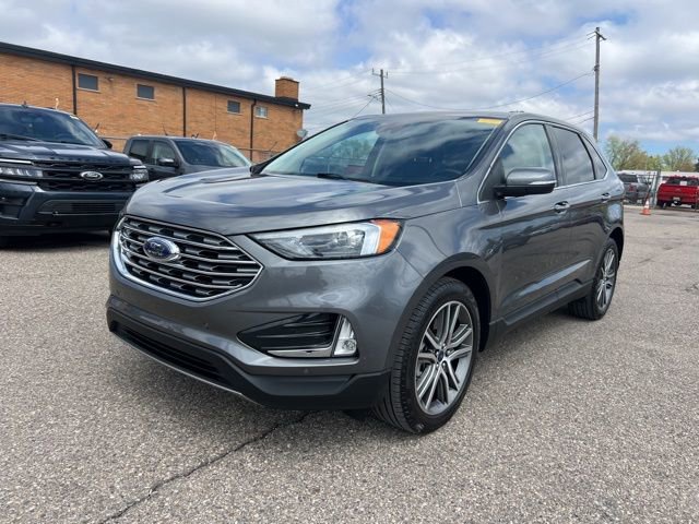 Certified 2022 Ford Edge Titanium w/ Class II Trailer Tow Package AWD/4WD image 32