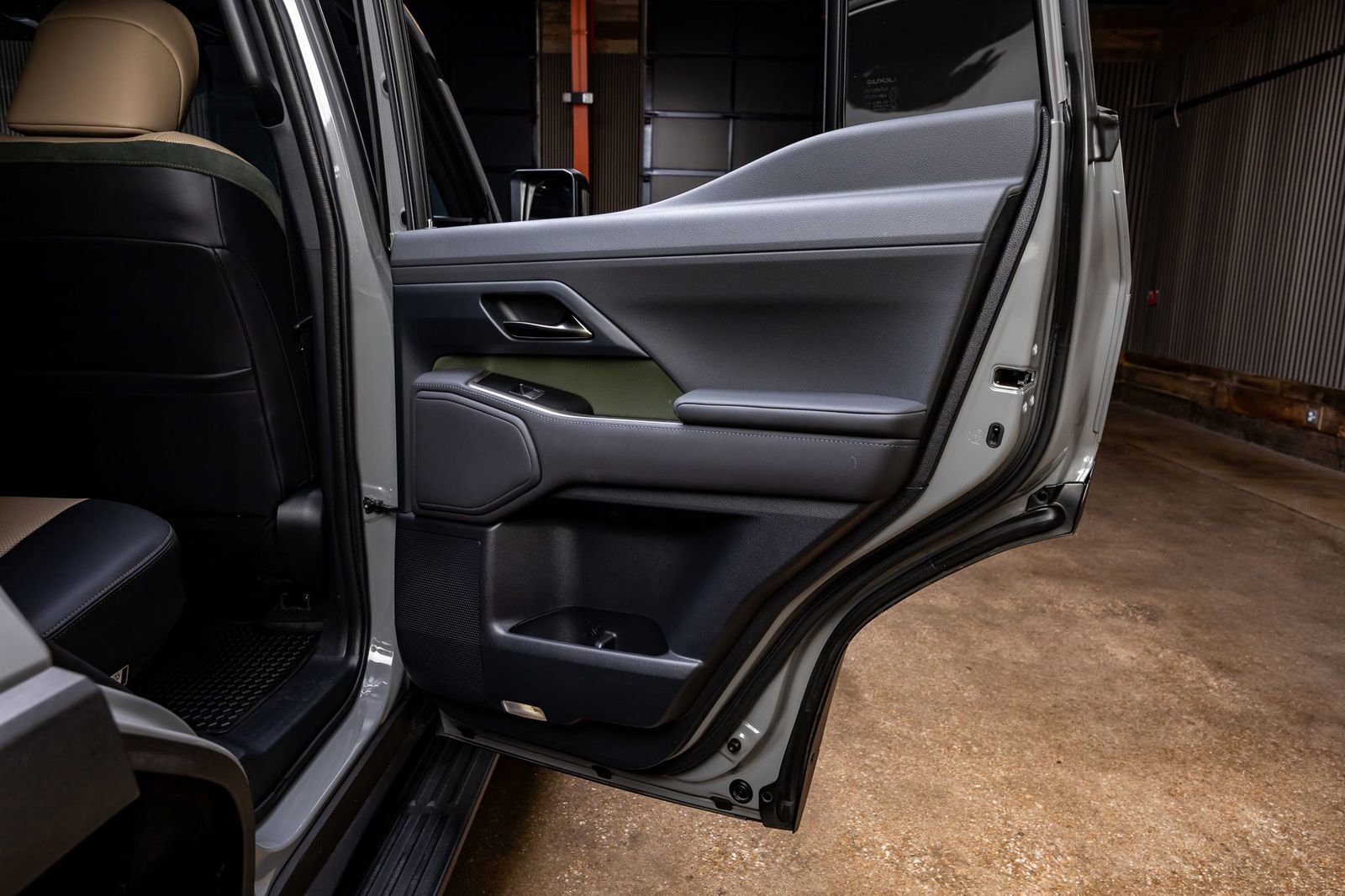 Used 2024 Lexus GX 550 image 39