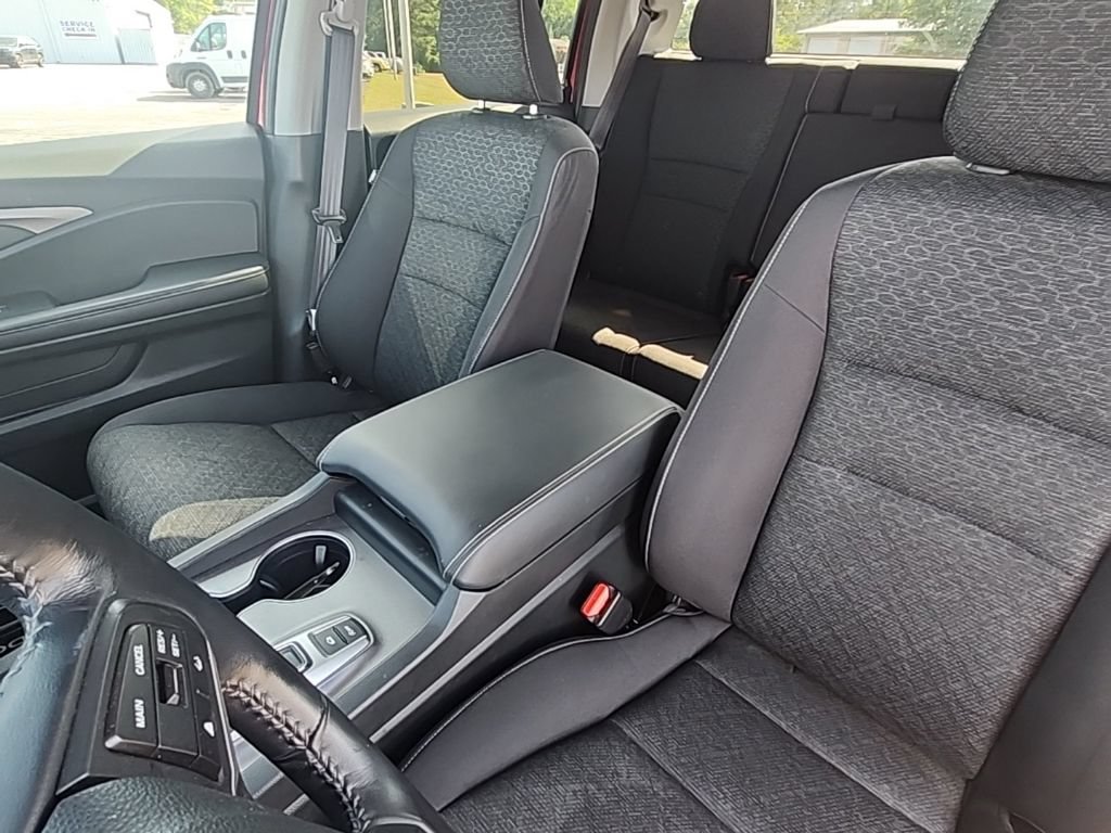 Used 2024 Honda Ridgeline Sport image 18
