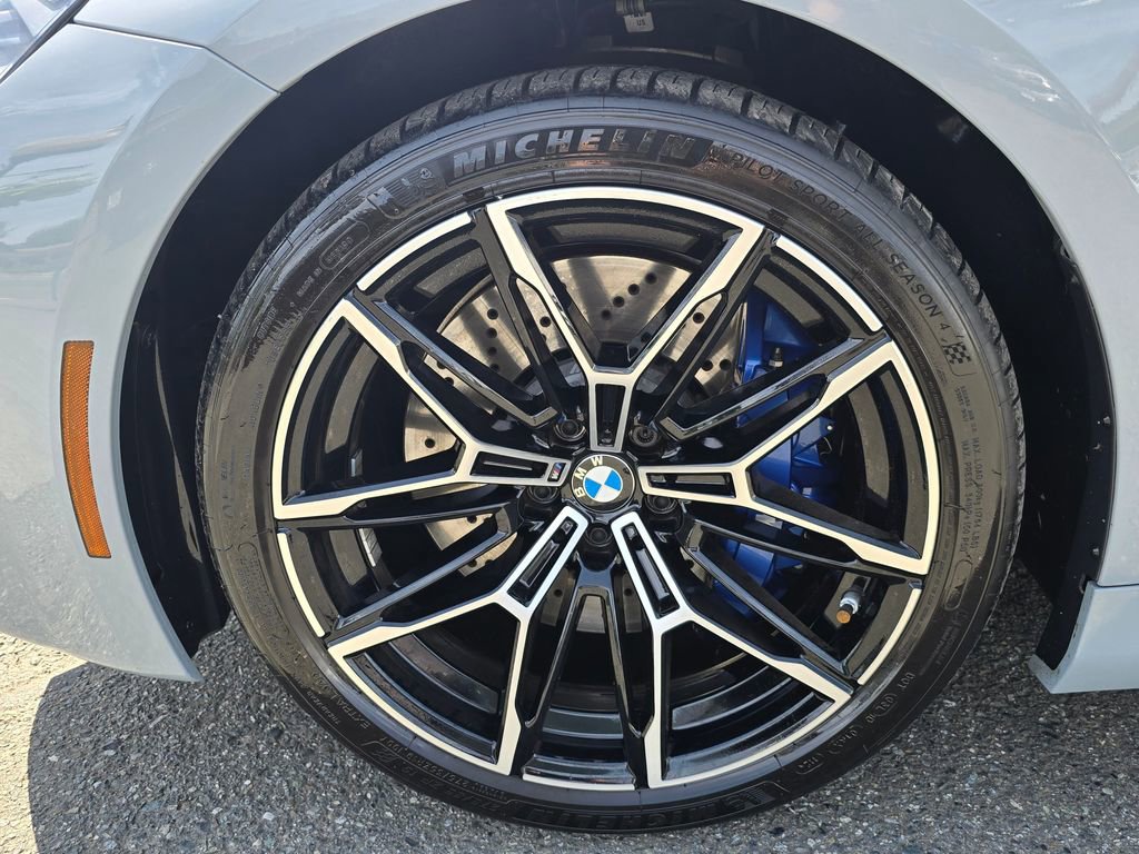 Used 2023 BMW M2 RWD image 9