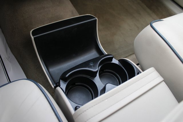 Used 2005 Cadillac De Ville w/ Limited Edition Package image 28