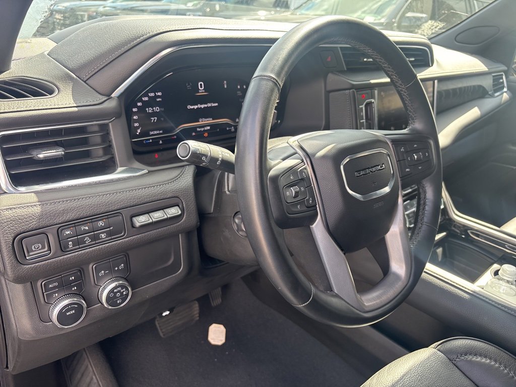 Used 2023 GMC Yukon Denali image 14