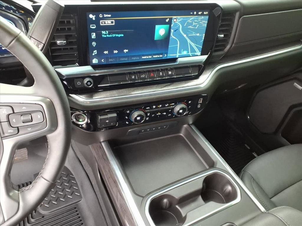 Used 2024 Chevrolet Silverado 2500 LTZ w/ LTZ Convenience Package image 33