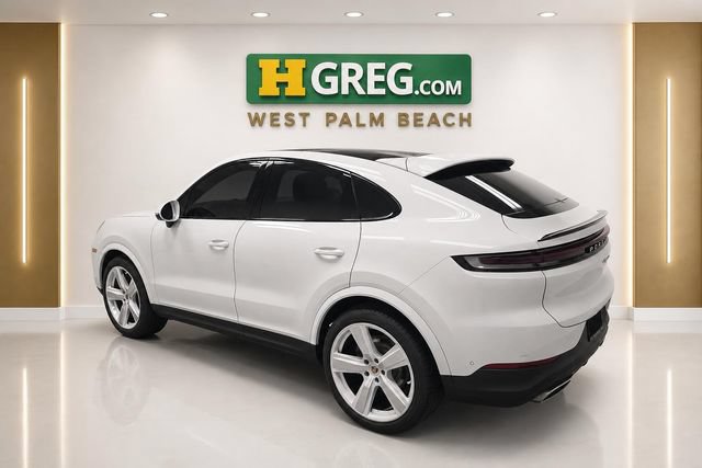 Used 2024 Porsche Cayenne Coupe AWD/4WD image 2