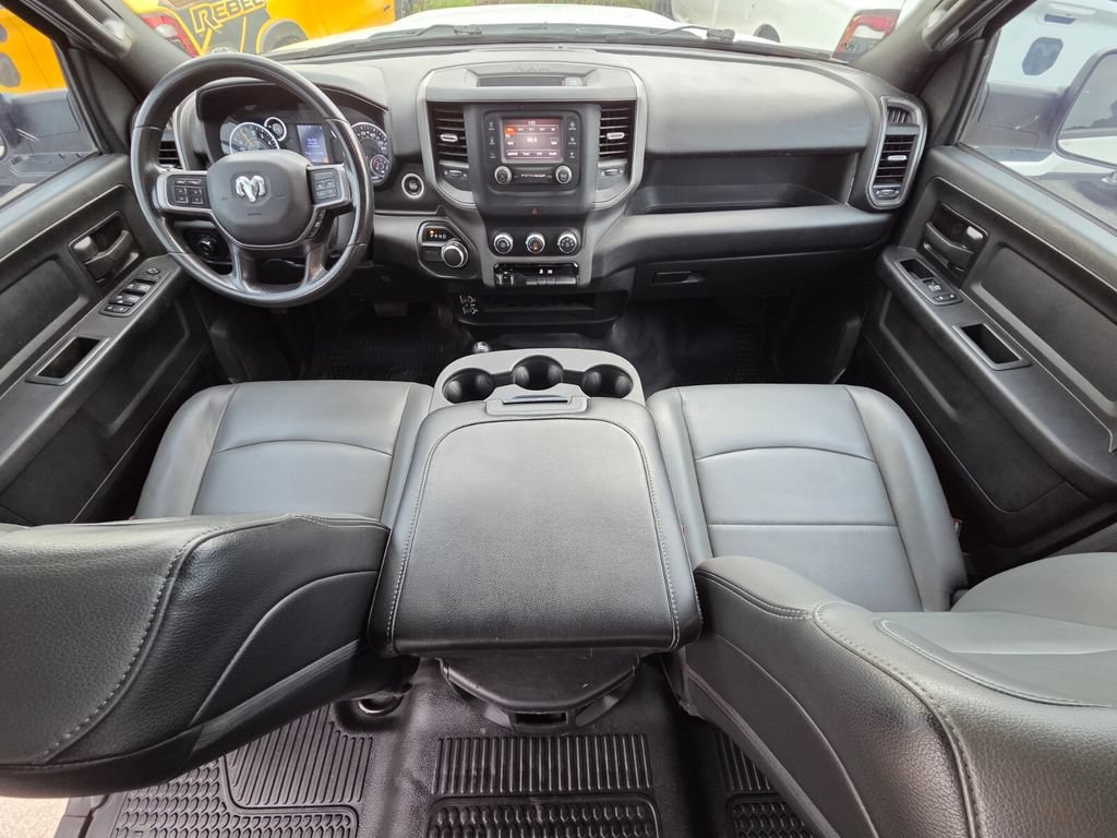 Used 2022 RAM 2500 Tradesman w/ Chrome Appearance Group AWD/4WD image 23