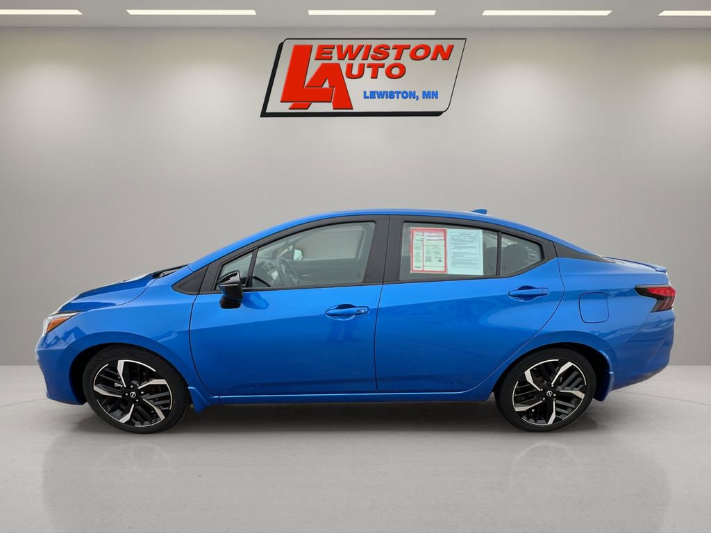 Used 2024 Nissan Versa SR image 10