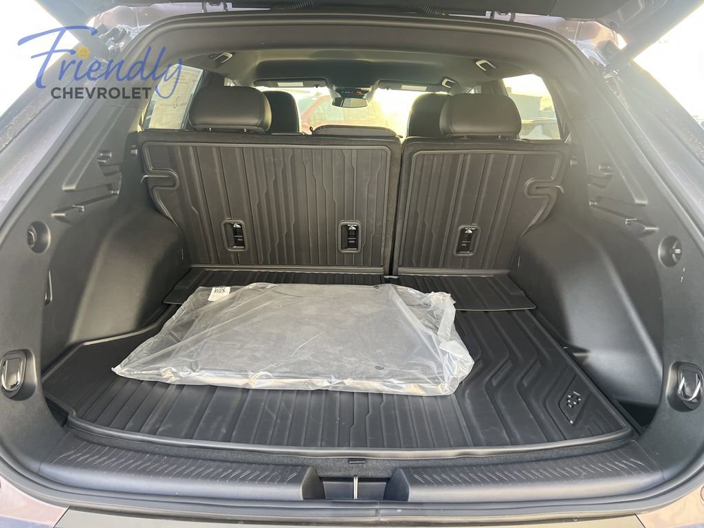 New 2026 Chevrolet Equinox EV LT AWD/4WD image 10