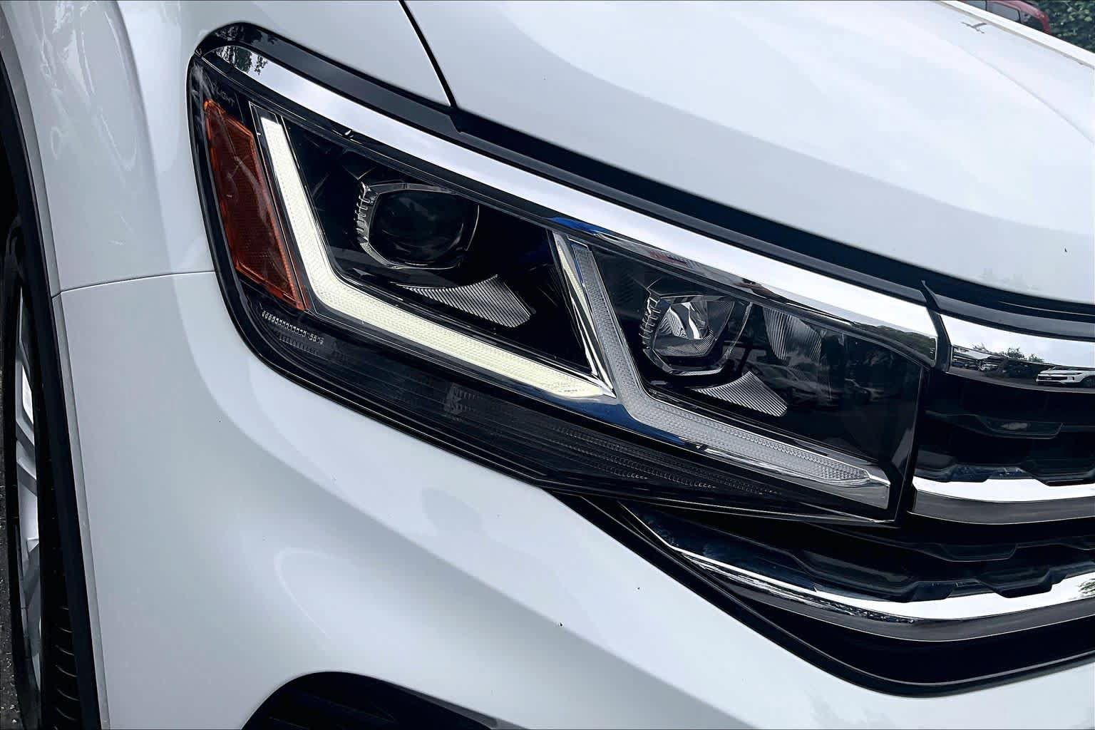 Certified 2023 Volkswagen Atlas SE FWD image 28