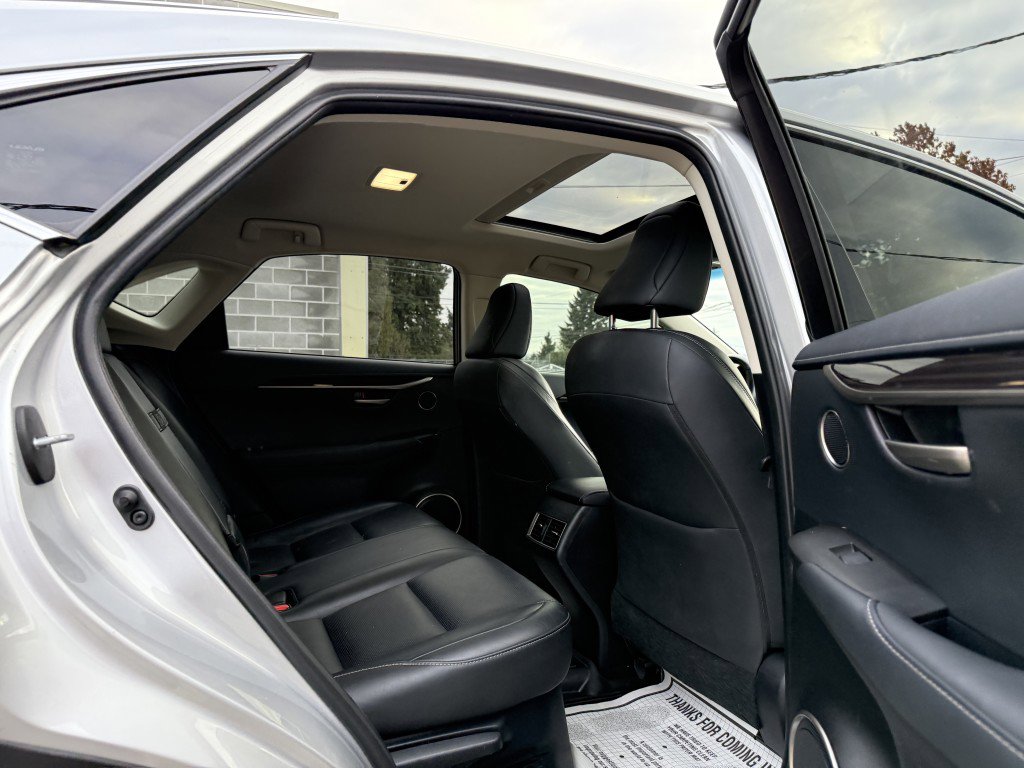 Used 2015 Lexus NX 300h AWD image 19