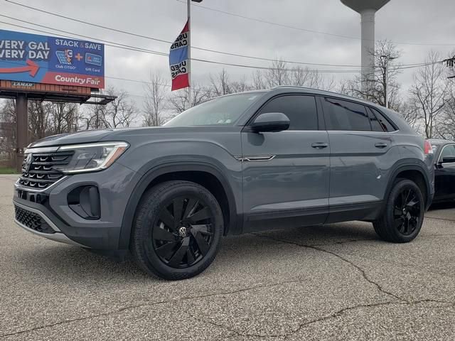 Used 2024 Volkswagen Atlas Cross Sport SE w/ Panoramic Sunroof Package image 8