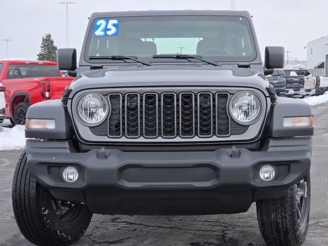 Used 2025 Jeep Wrangler Sport image 12