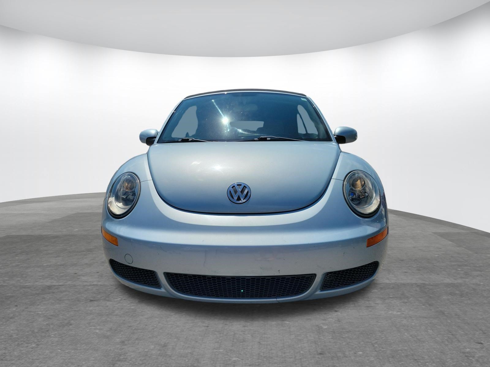 Used 2010 Volkswagen Beetle Convertible FWD image 15