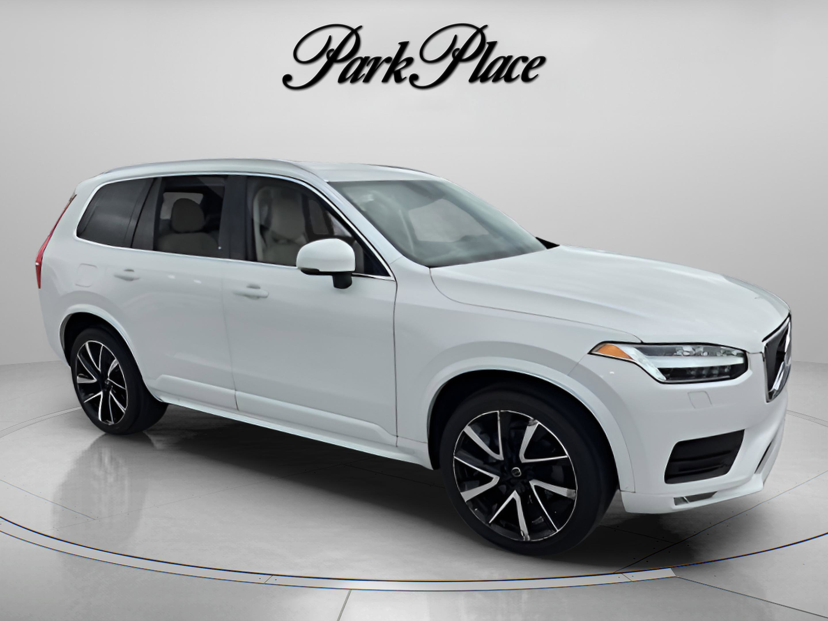 Used 2022 Volvo XC90 T6 Momentum w/ Climate Package image 8