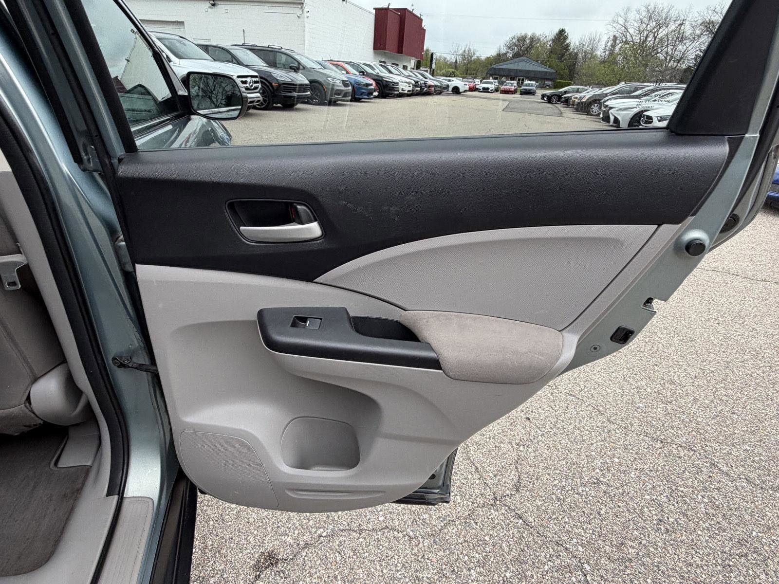 Used 2012 Honda CR-V LX image 23