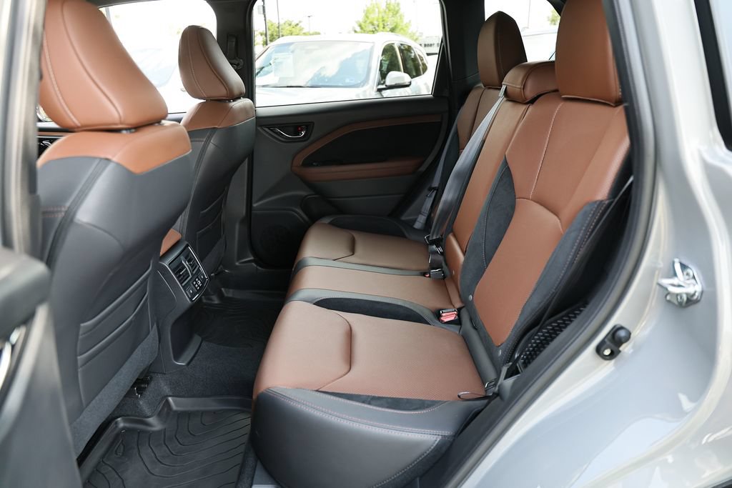 Used 2025 Subaru Forester Touring AWD/4WD image 26