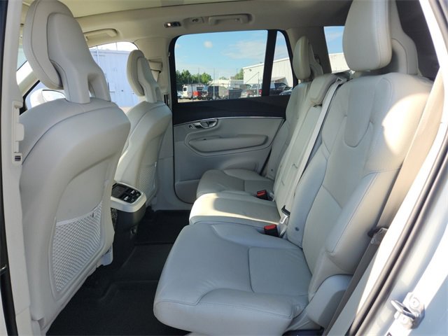 Used 2020 Volvo XC90 T6 Momentum image 10