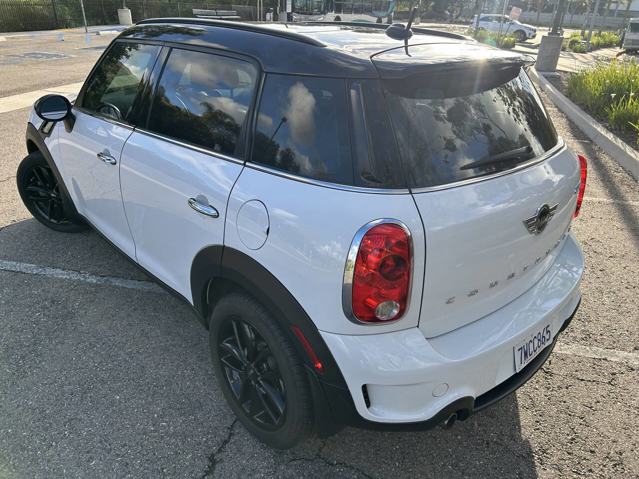 Used 2016 MINI Cooper Countryman S FWD image 3