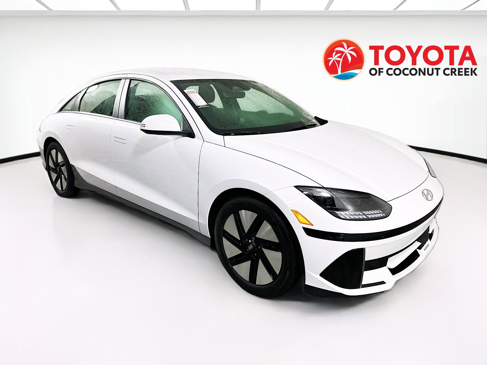 Used 2024 Hyundai Ioniq 6 SE image 1