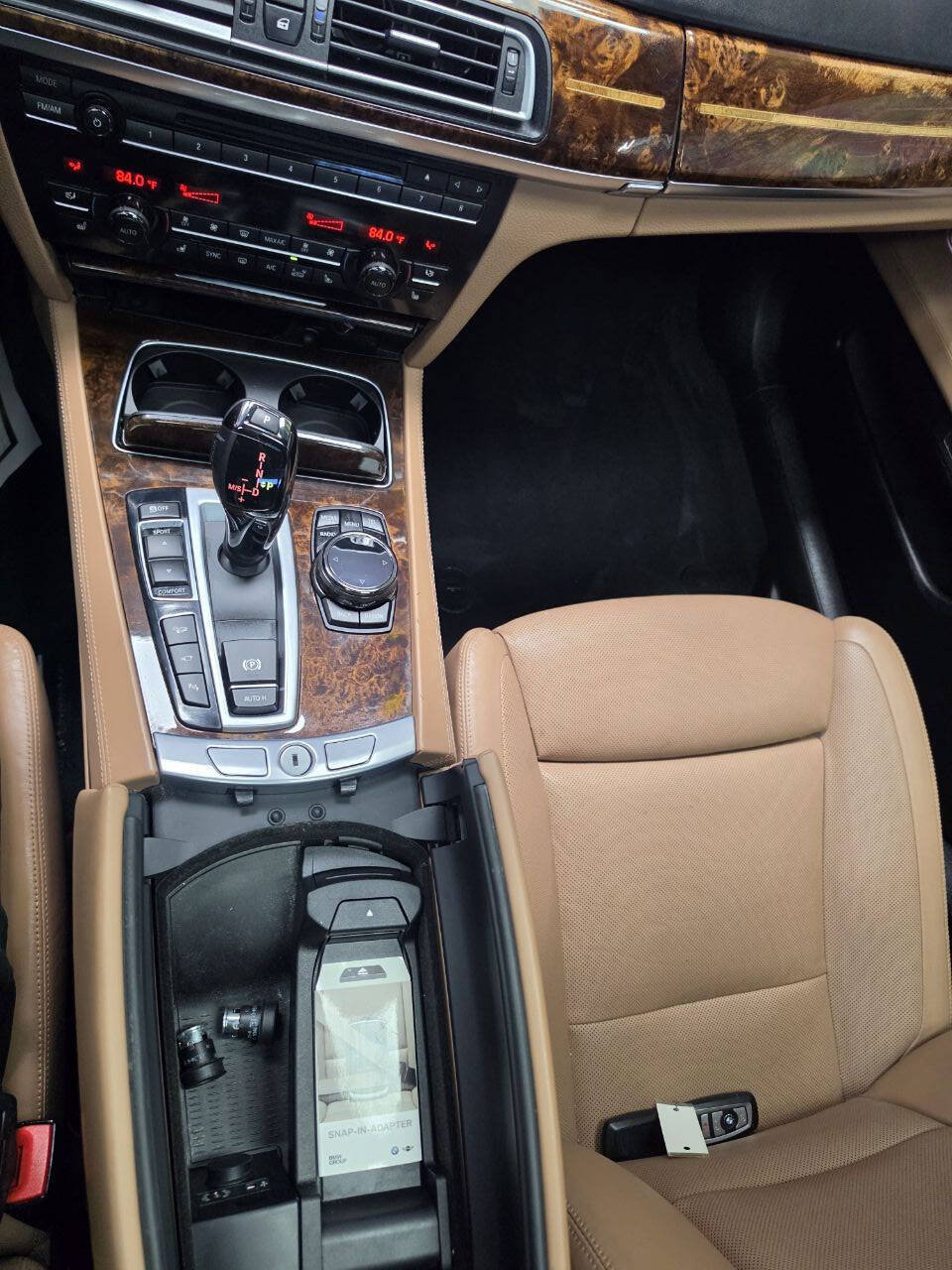 Used 2014 BMW 750i xDrive AWD/4WD image 30