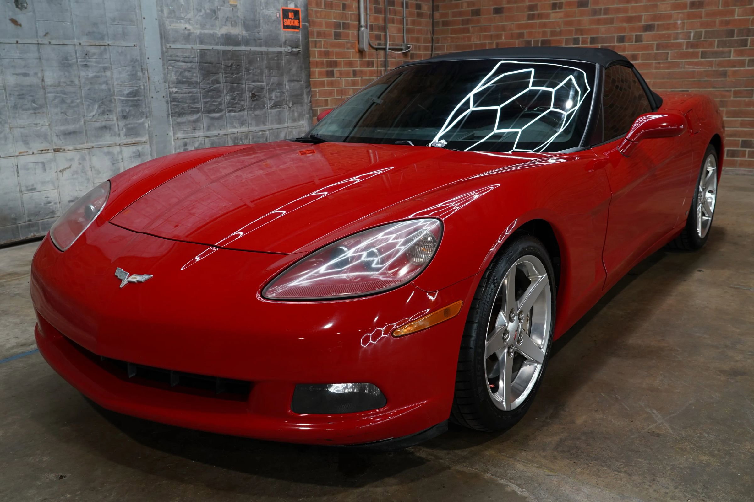 Used 2006 Chevrolet Corvette Convertible w/ Preferred Equipment Group RWD image 21