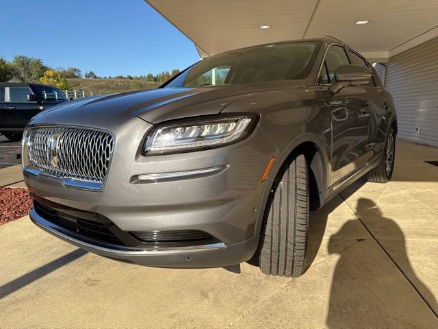 Used 2022 Lincoln Nautilus Reserve w/ Equipment Group 201A image 10