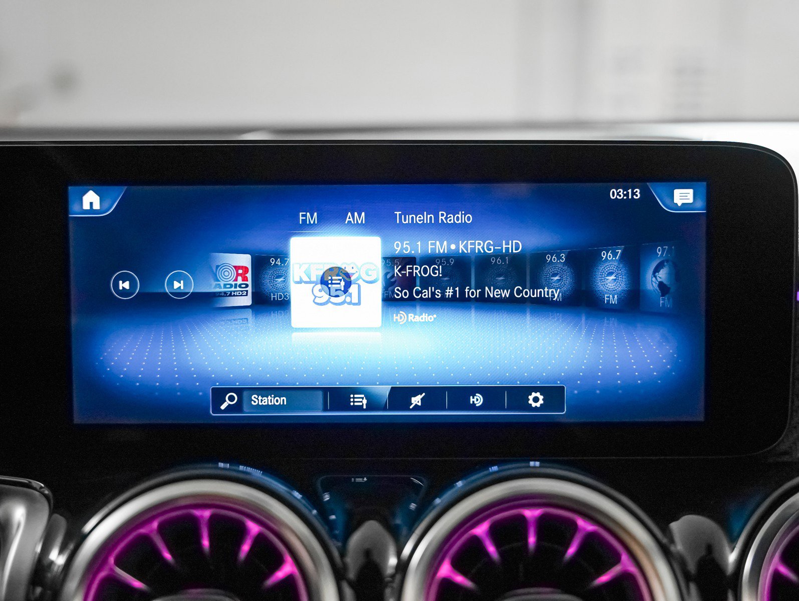 Certified 2022 Mercedes-Benz GLB 250 image 17