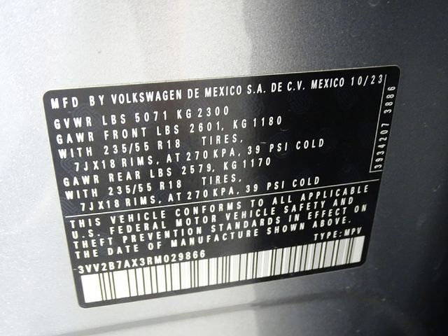 Used 2024 Volkswagen Tiguan SE AWD/4WD image 19