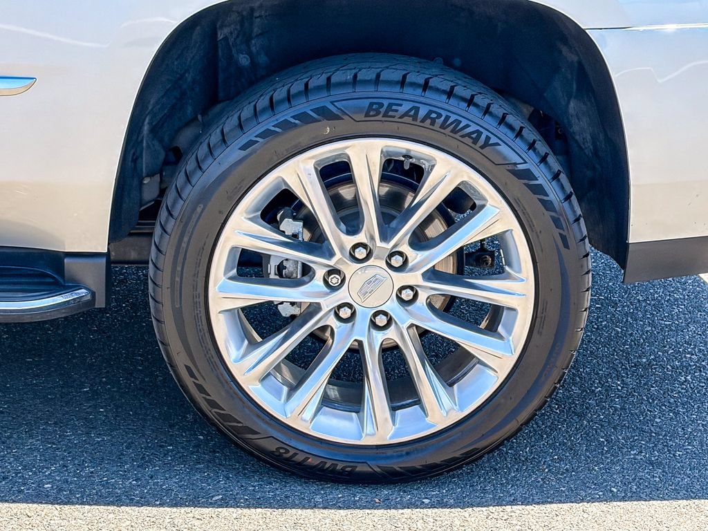 Certified 2020 Cadillac Escalade Luxury AWD/4WD image 8